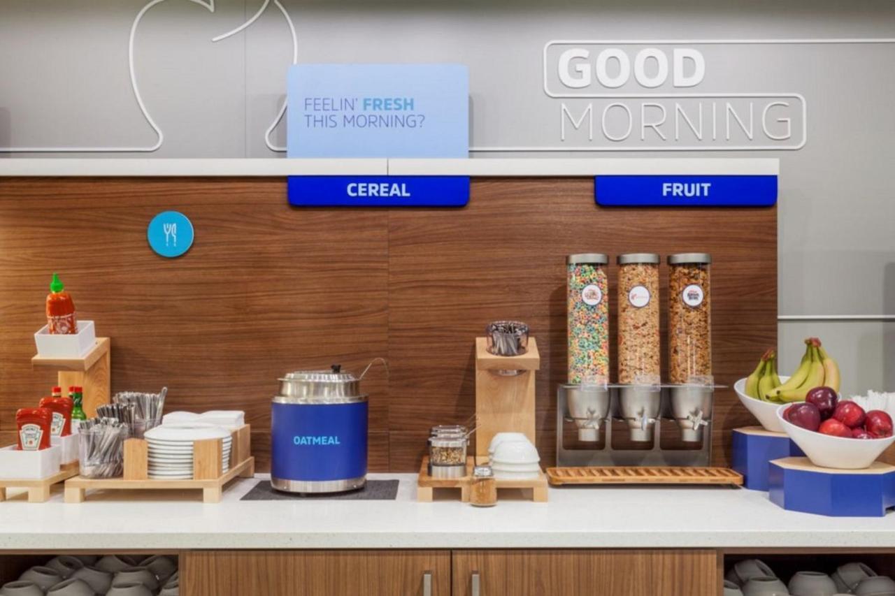 Holiday Inn Express - Sauk City By Ihg Prairie Du Sac ภายนอก รูปภาพ