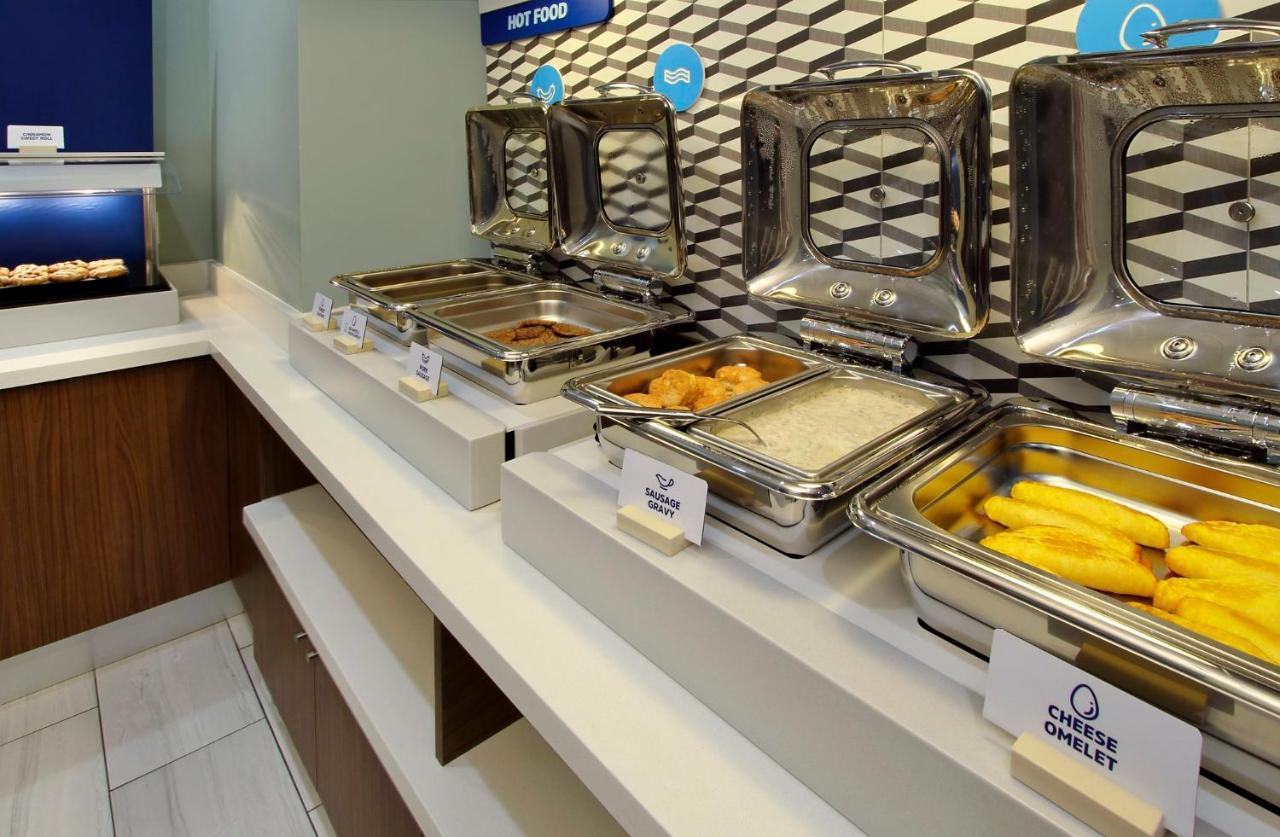 Holiday Inn Express - Sauk City By Ihg Prairie Du Sac ภายนอก รูปภาพ