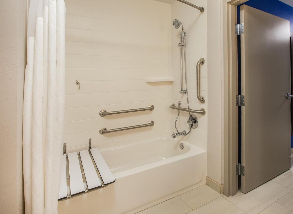 Holiday Inn Express - Sauk City By Ihg Prairie Du Sac ภายนอก รูปภาพ